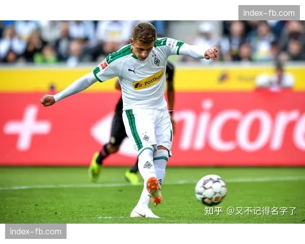 德甲即时战报：勒沃库森3-1击败门兴，继续以2分优势领跑积分榜