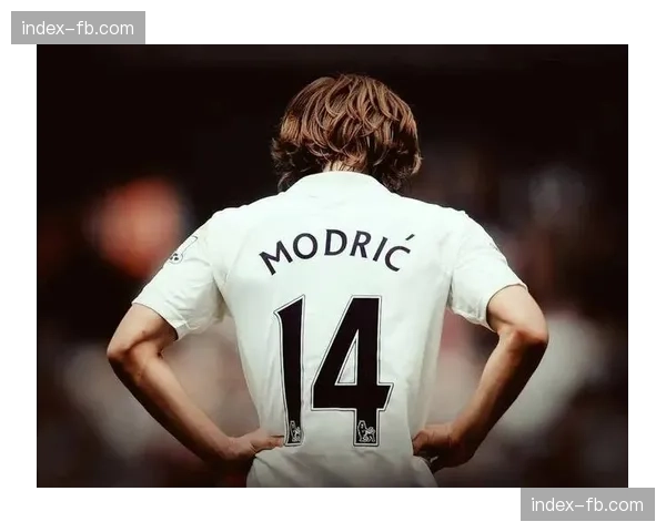 莫德里奇接受《马卡报》专访，暗示本赛季末可能离开皇马